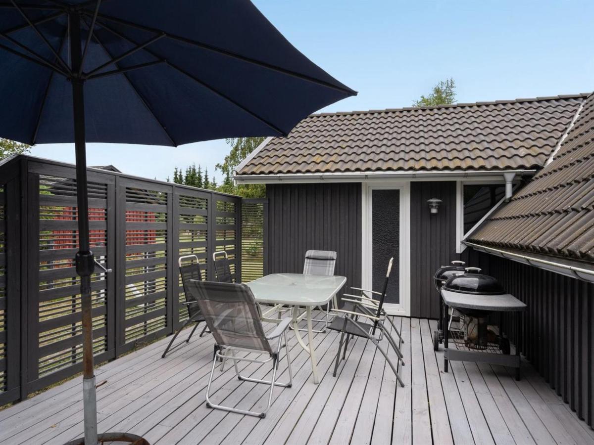 Holiday Home Inka - 750M From The Sea In Ne Jutland By Interhome Hals Exterior foto